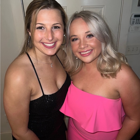 Hot pink formal gown size 10 worn once - Picture 3 of 3